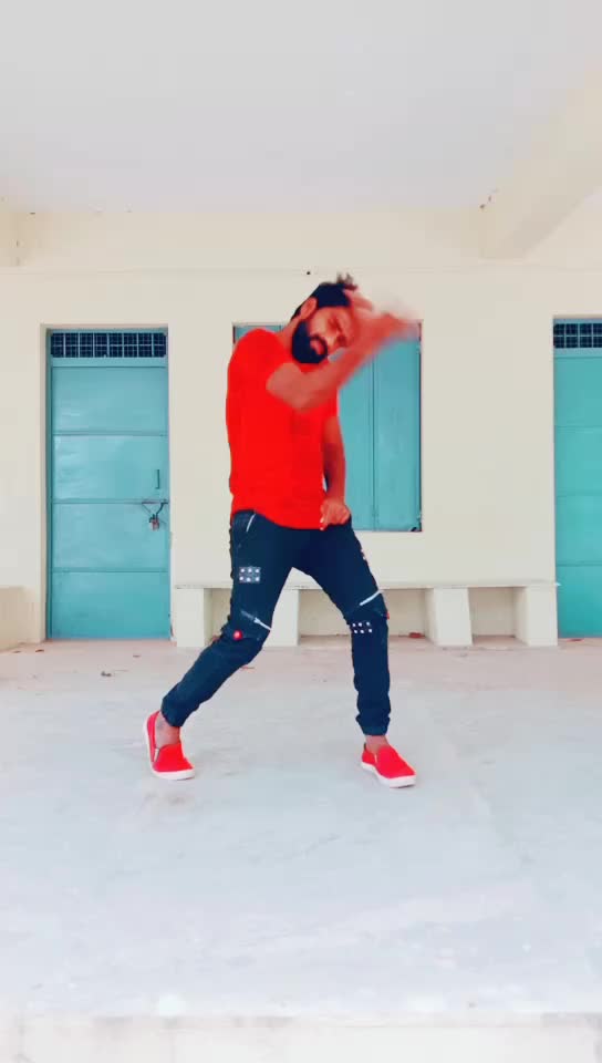 @B Boy Akki