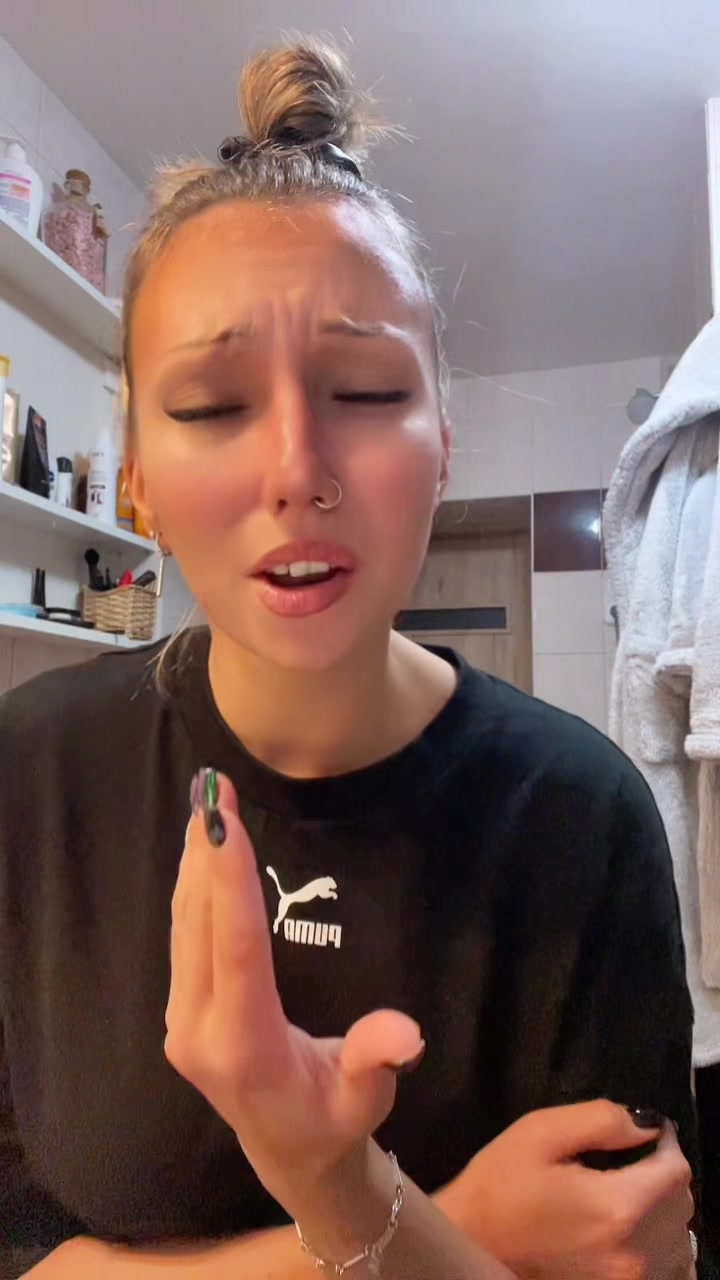 @SzoszkeB