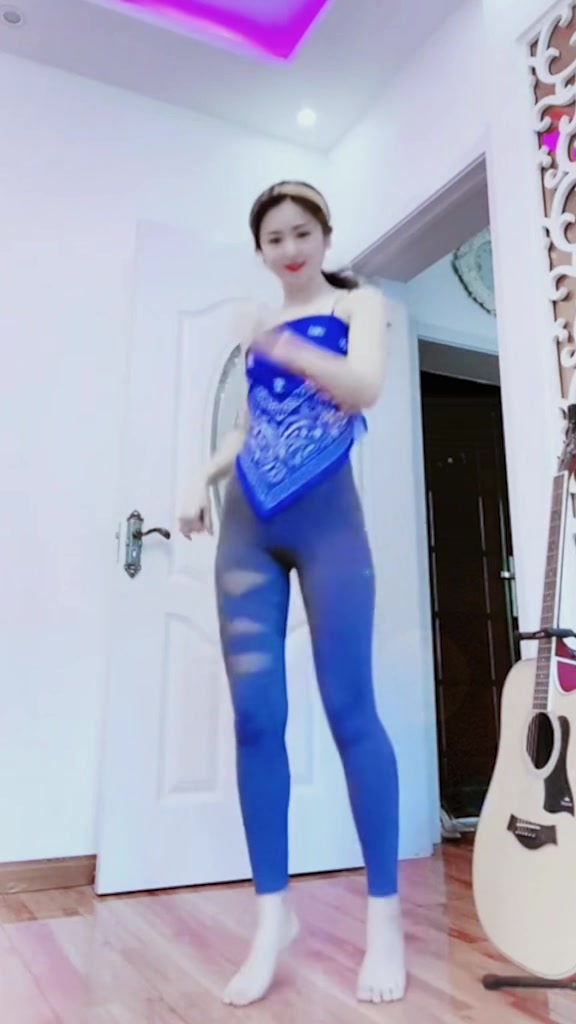 @PrettyLittleCats2