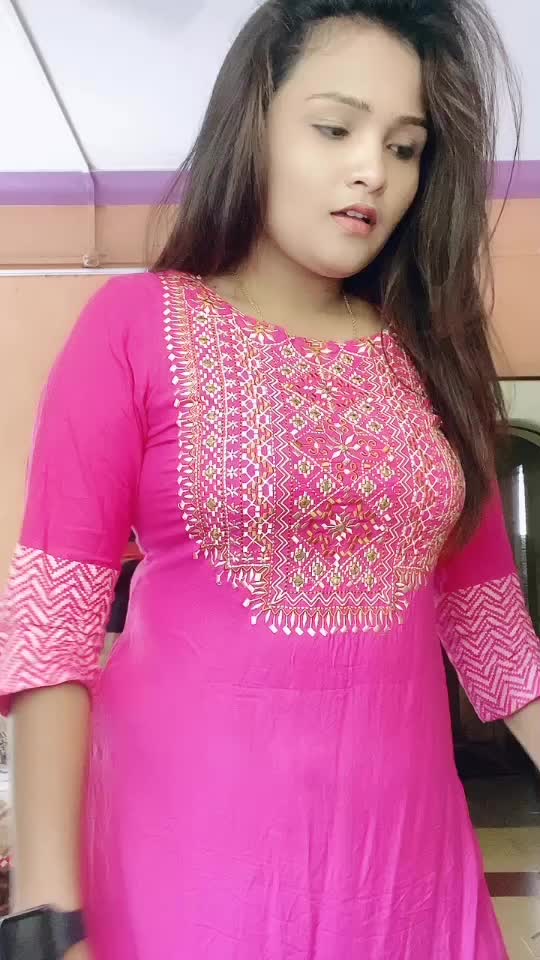 @Sanika devRaj💫