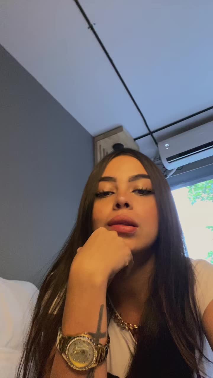 @ninasuarez.69