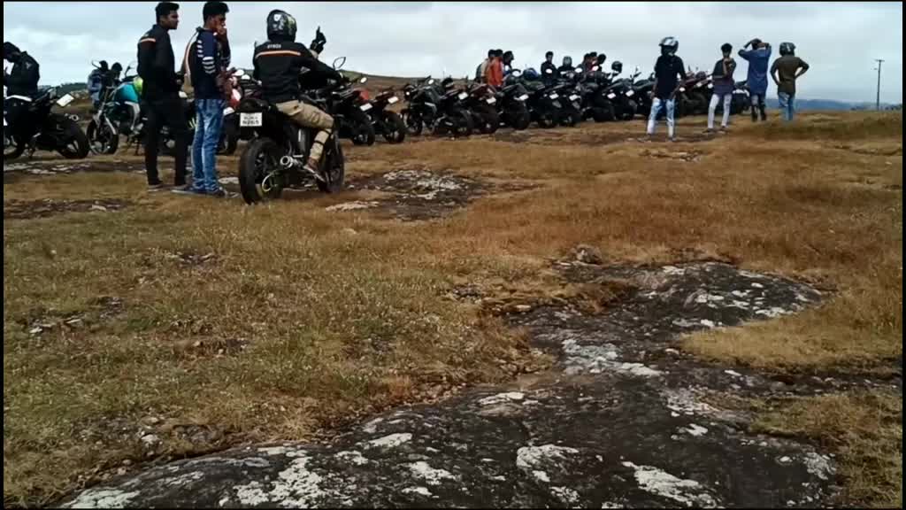 @idukkikaran echayan