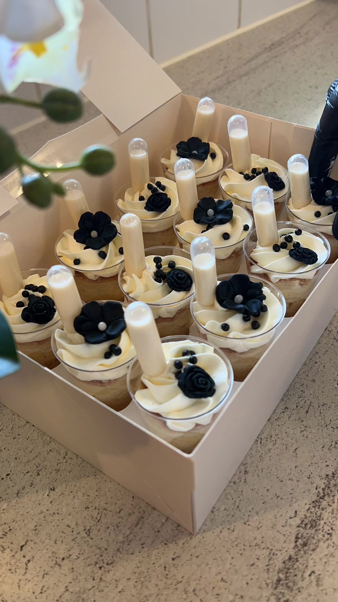 @devinetreatsbakery