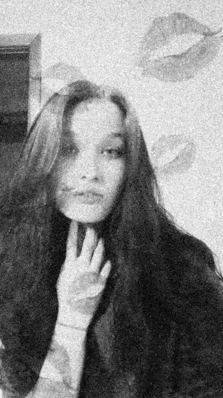 @милана
