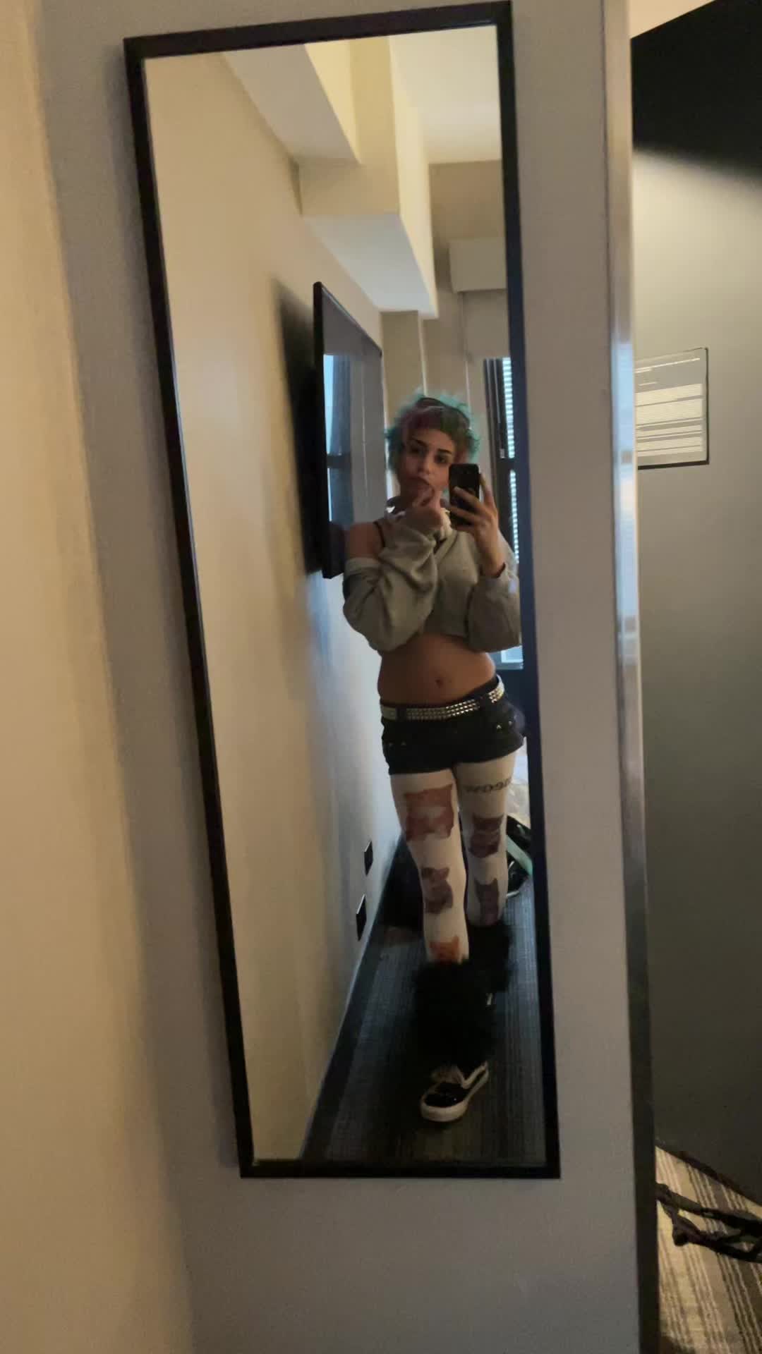 @emo.runt