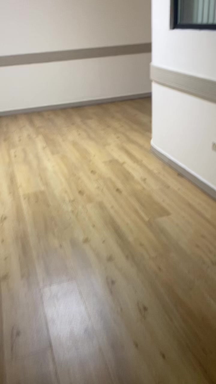 @✰