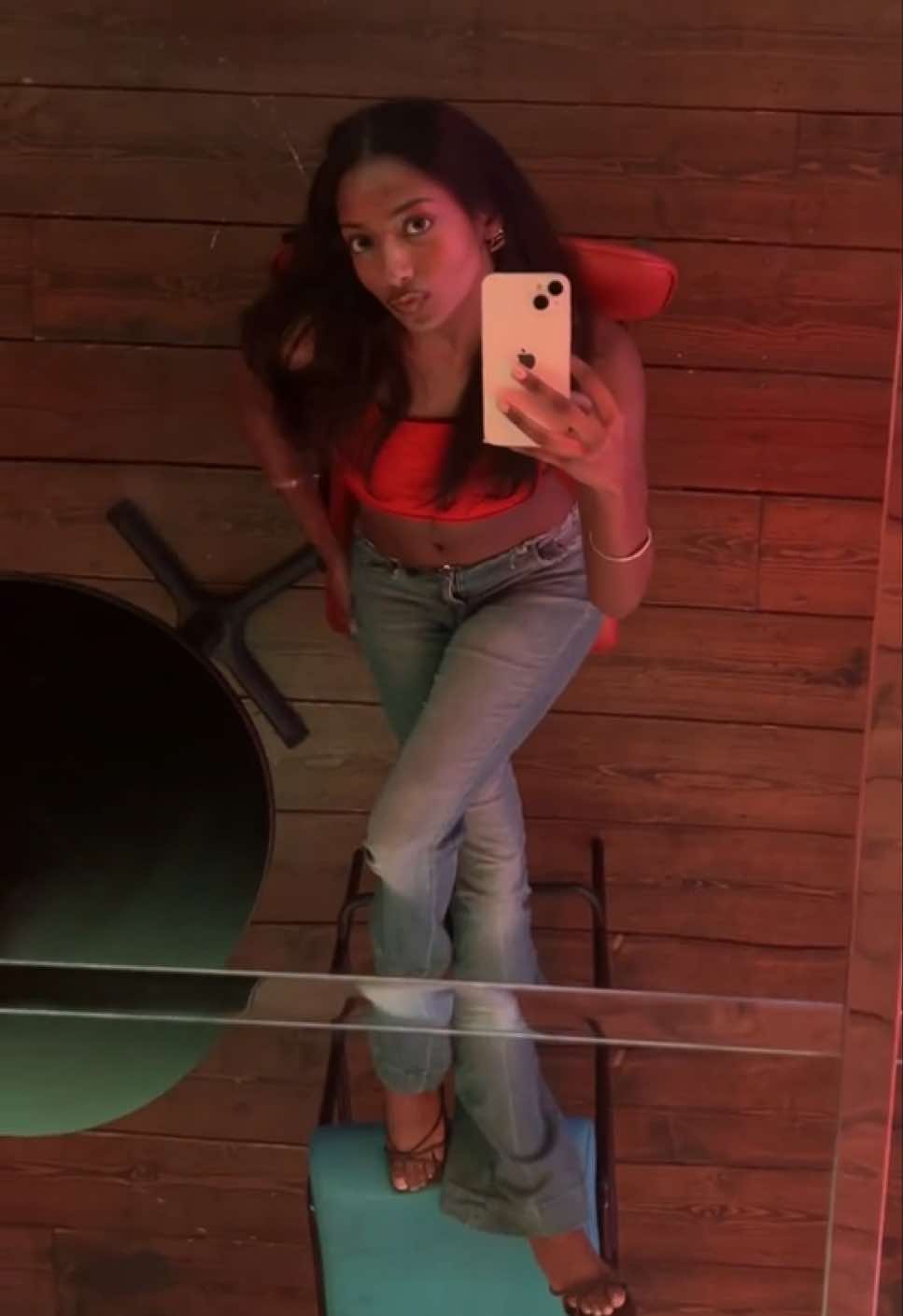 @Sofia K