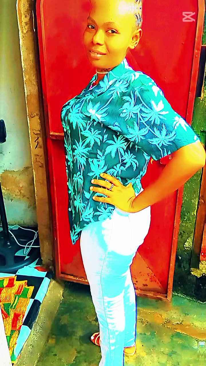 @tinnahkessy