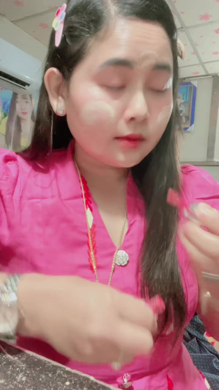 @🦋ပန်းနု🩵