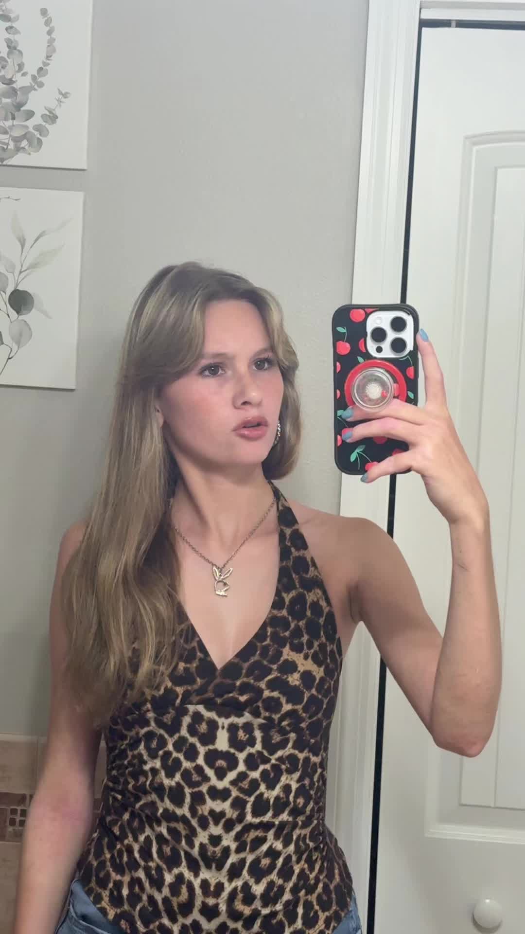 @chloeee