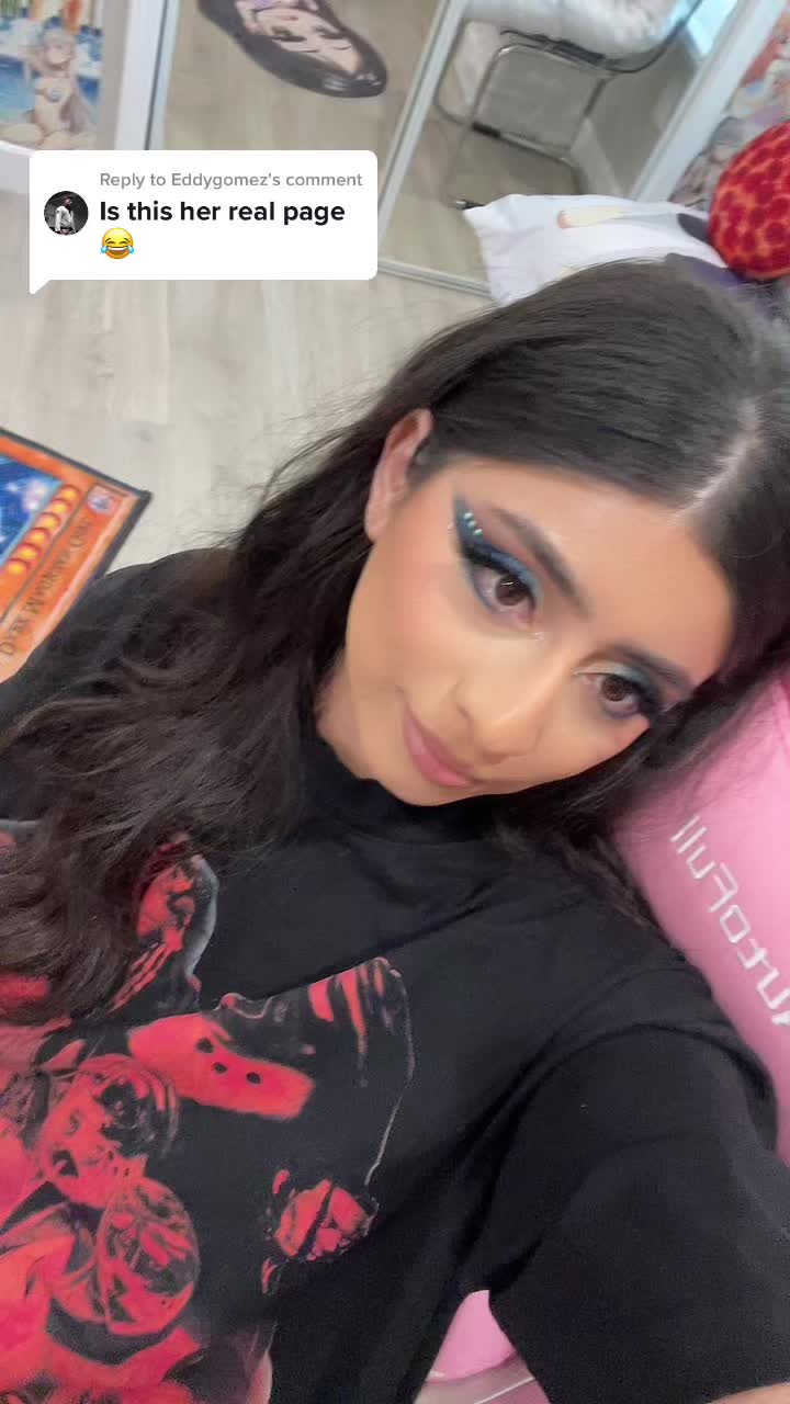 @Waifu Violet 🖤