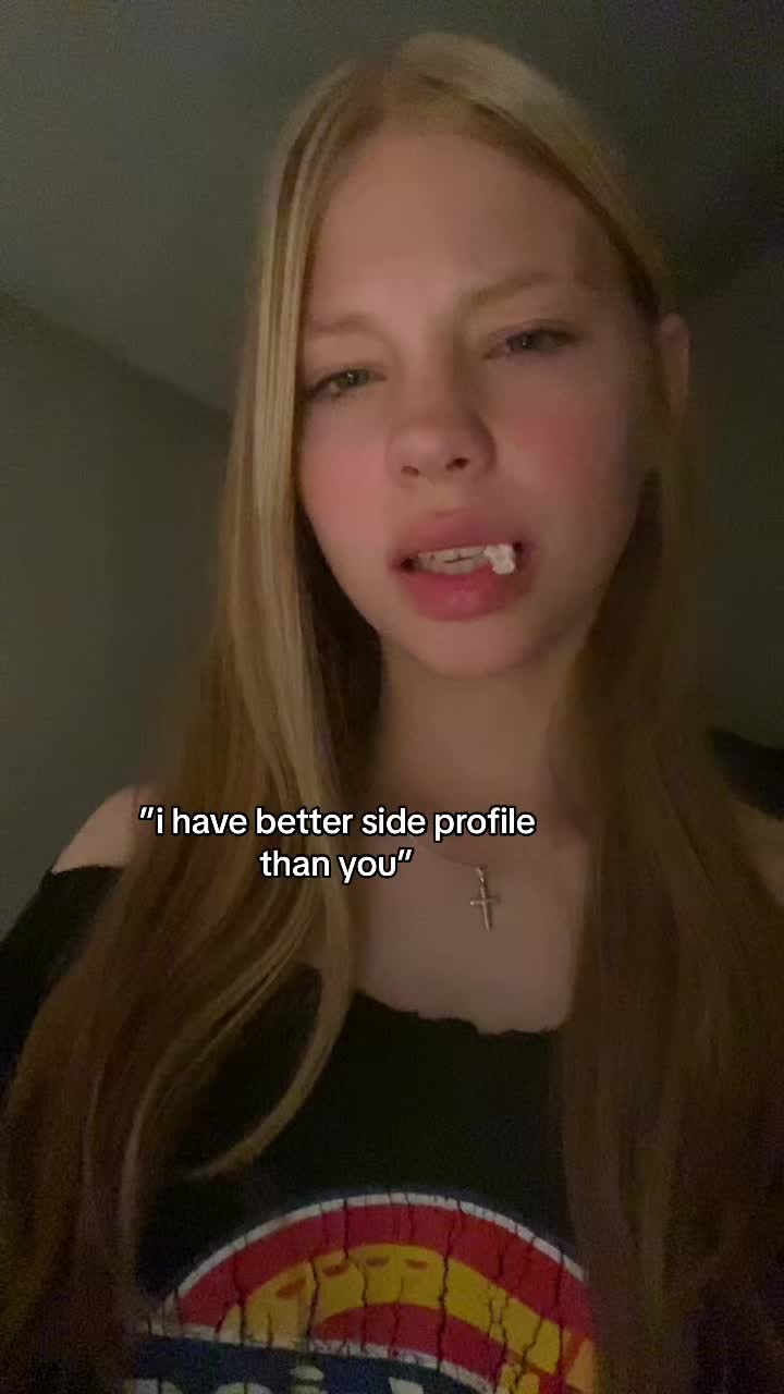 @ツ