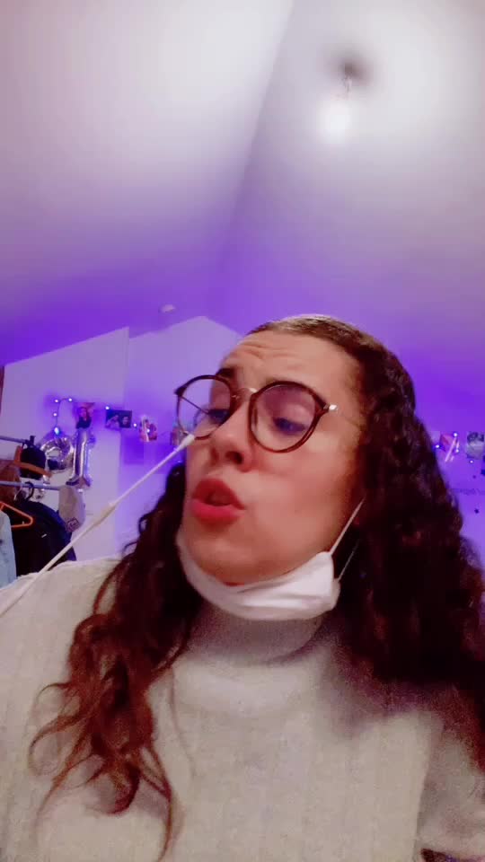 @CatitaMalveiro