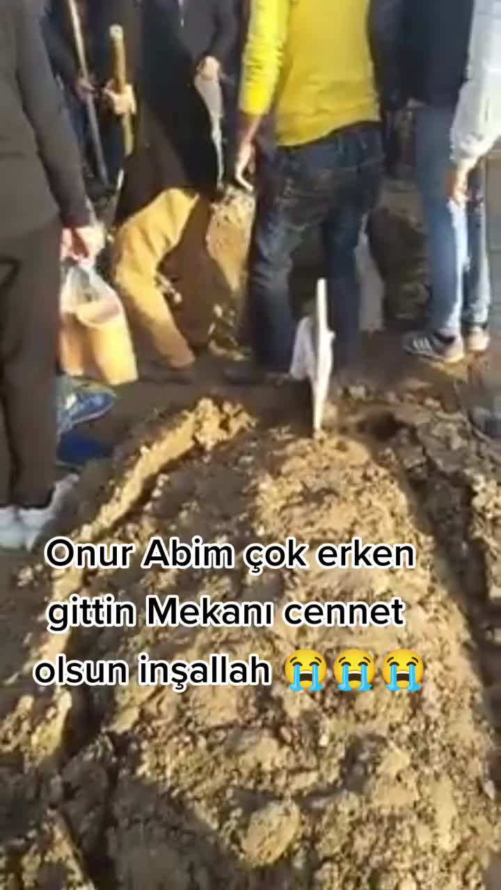 @Kürt kızı ✌️✌️