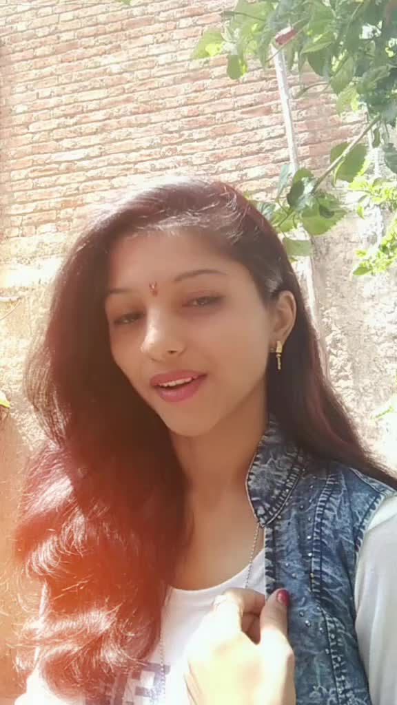 @👑Aishwarya kadam👑