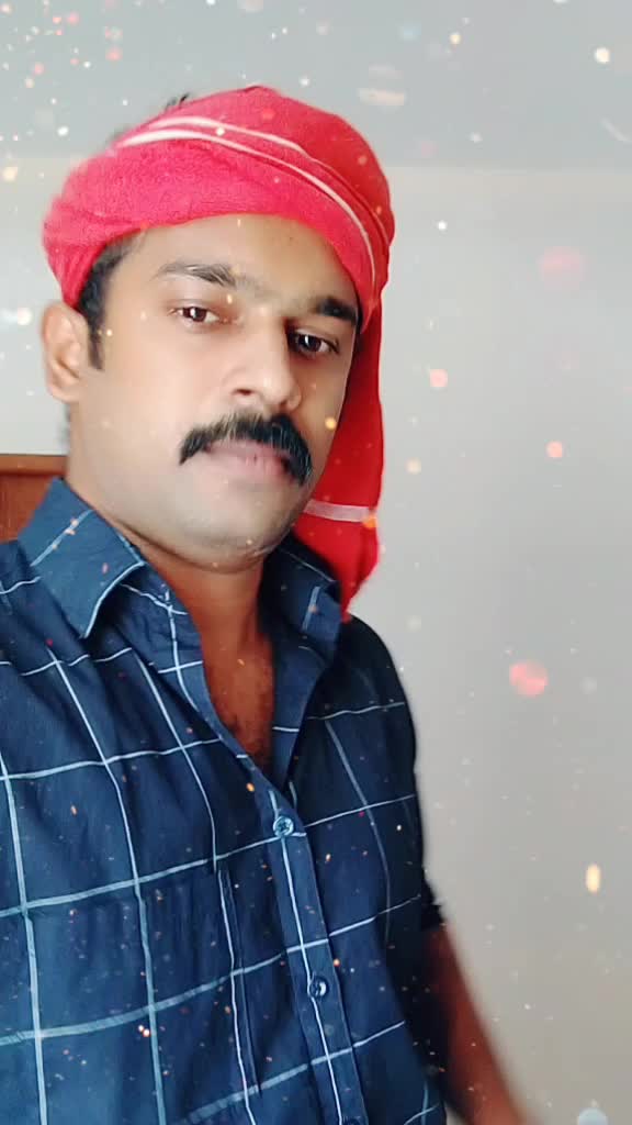 @വിനേഷ്  വാണിയംകുളം
