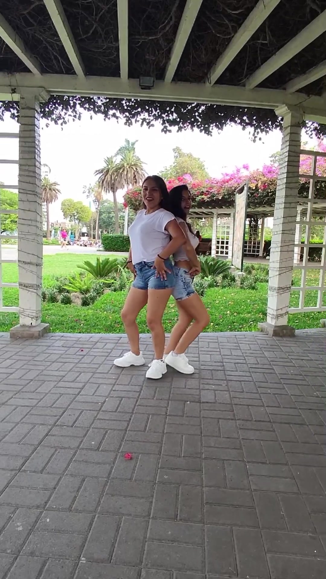 @Zalimaa 😊