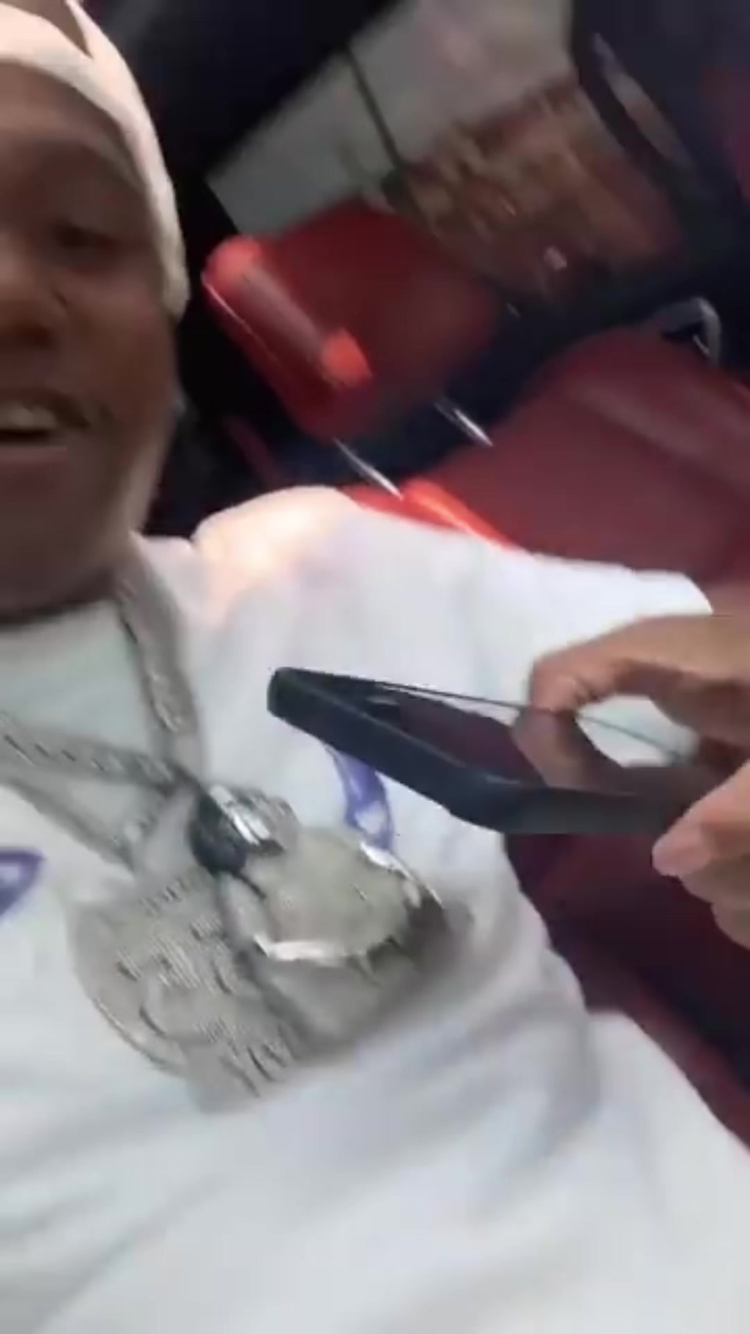 @JizzleBuckz_