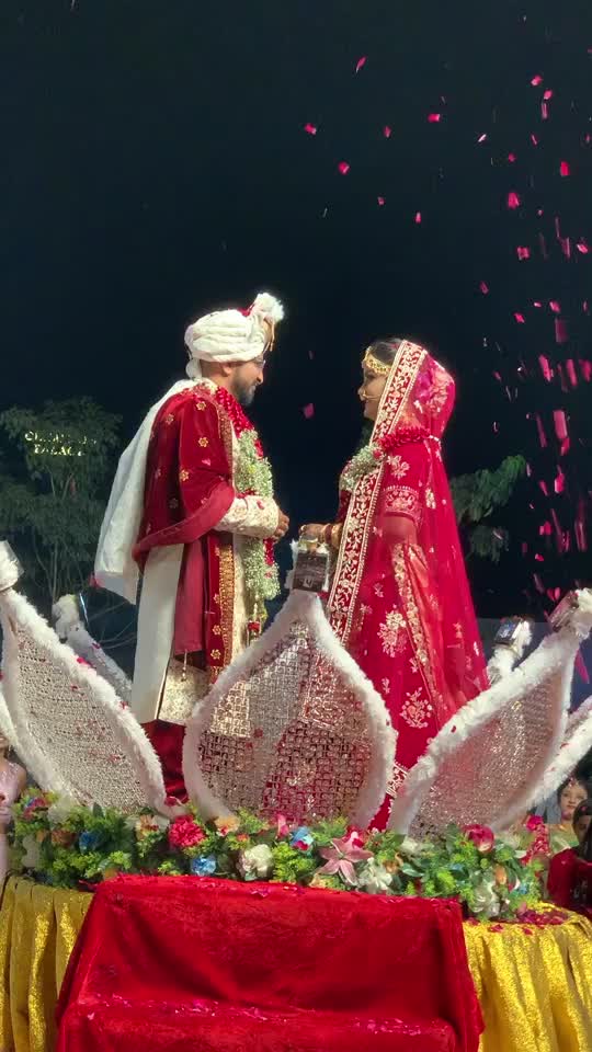 @dharu thakkar