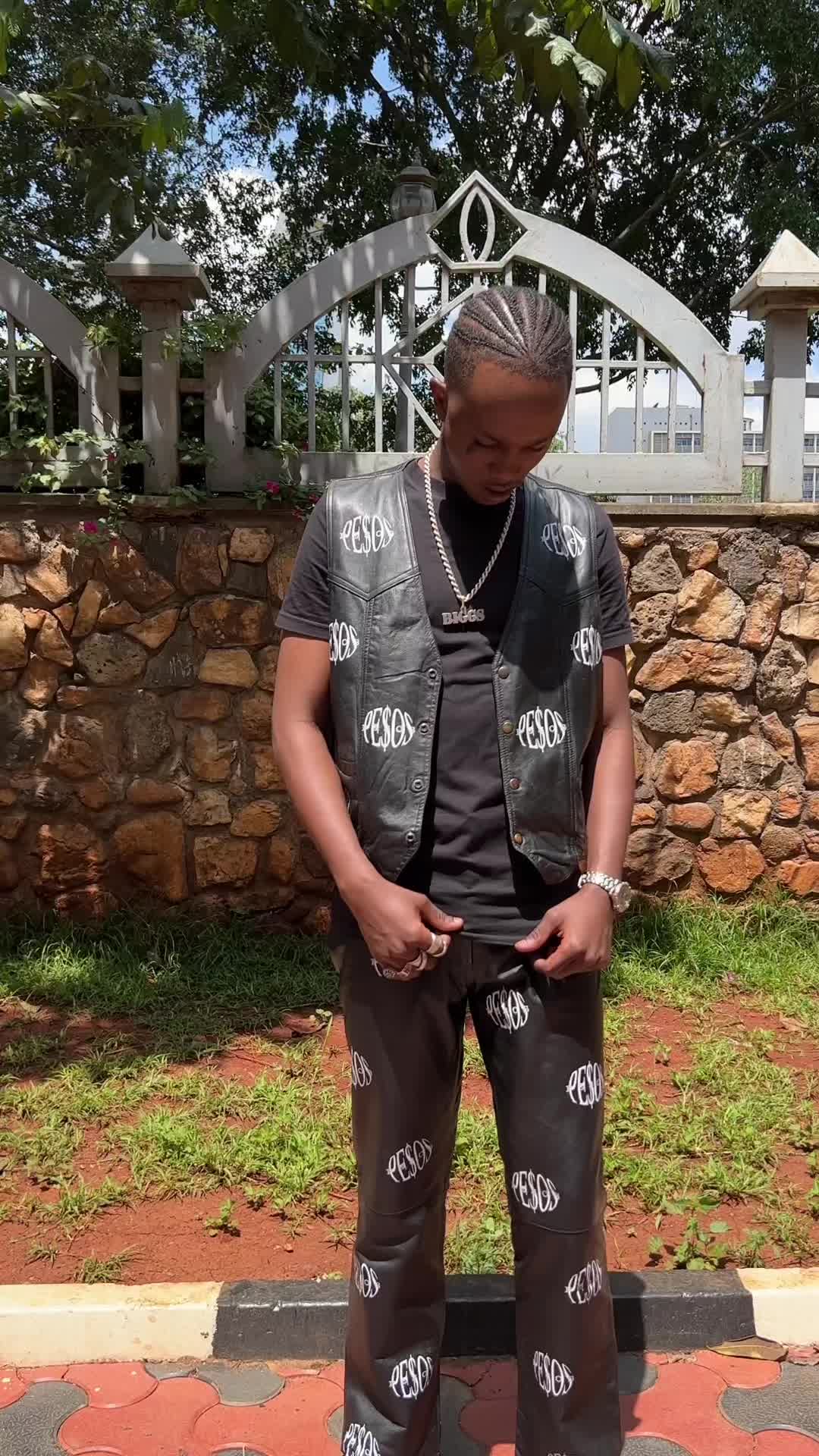 @PESOS NAIROBI STUDIOS.