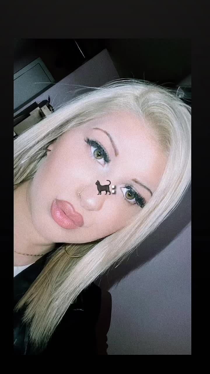 @elis_ queen_20