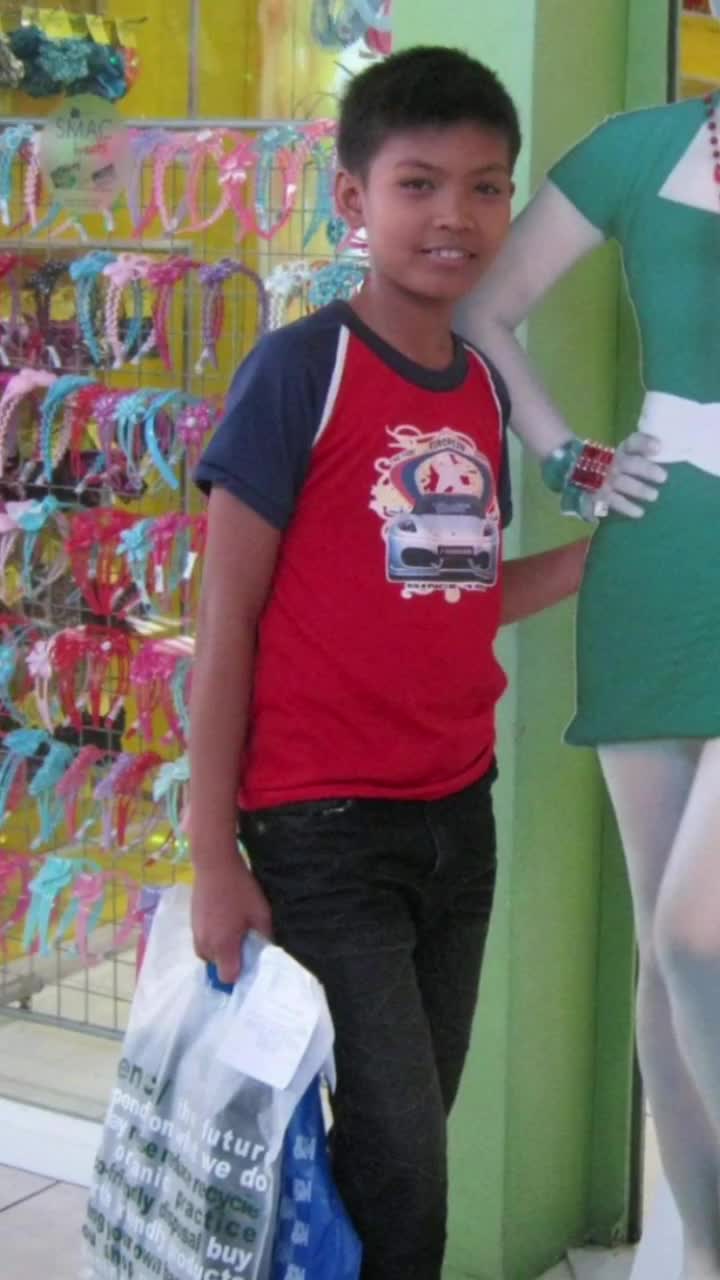 @Victor Alabar