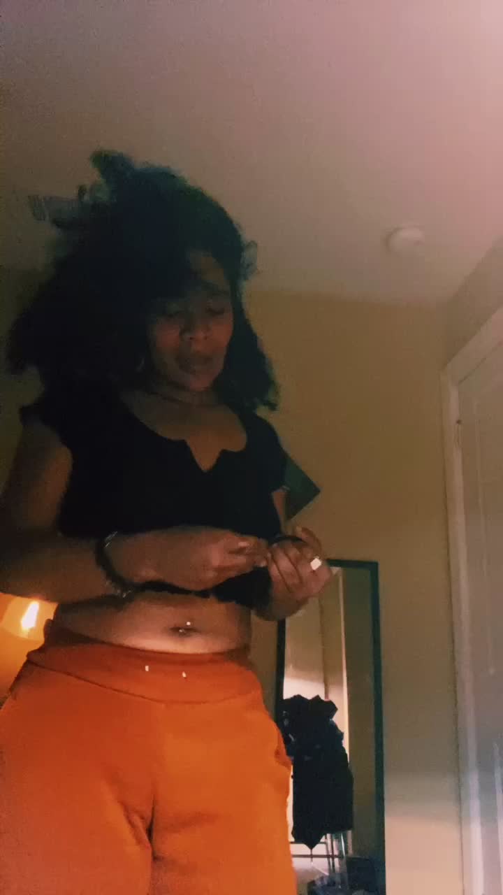 @Ebonie L