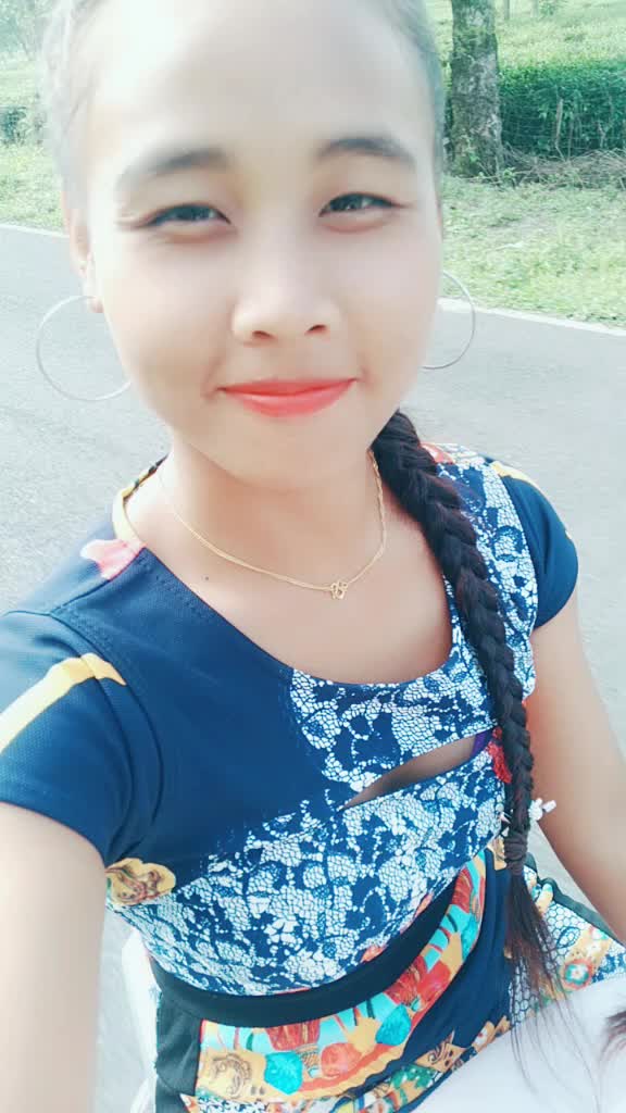 @biinii gurung