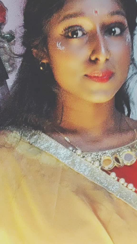 @Divya Designer