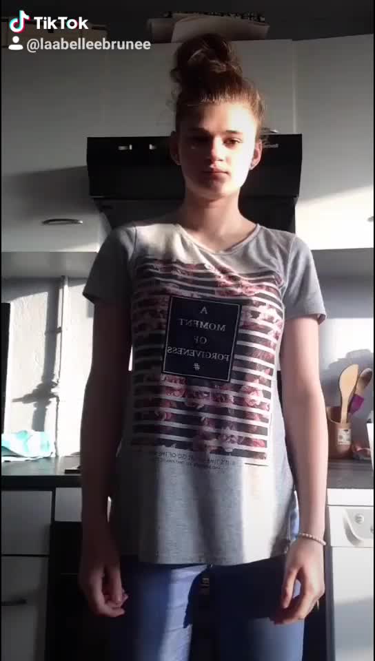 @Laabelleebrunee