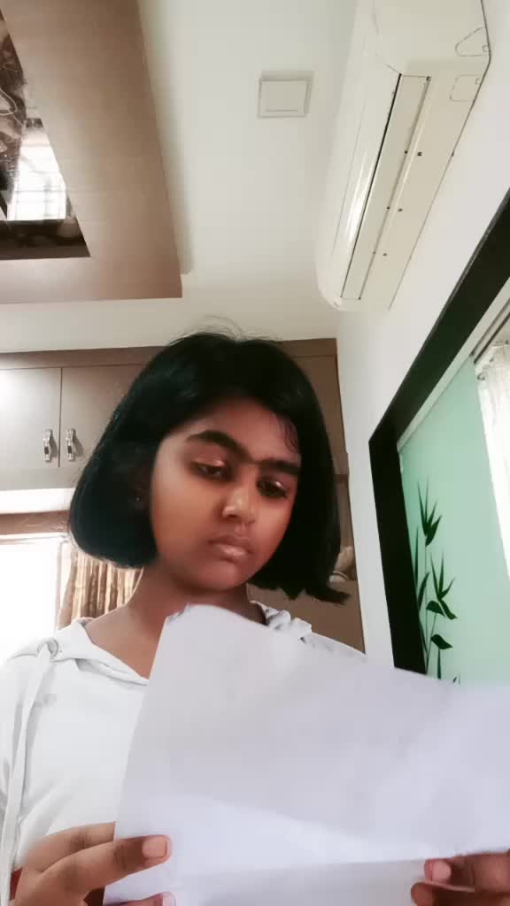 @Sriya✌🏻