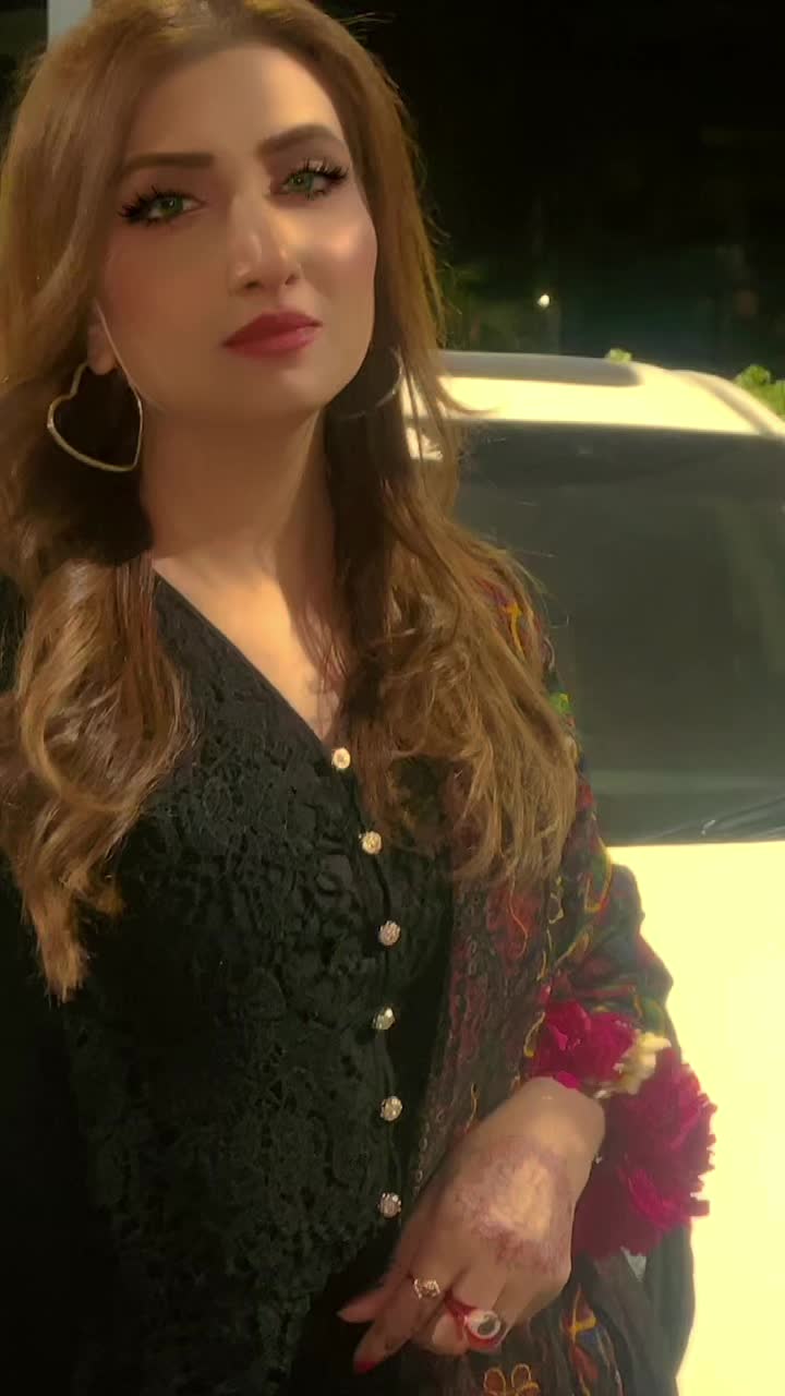 @Malaika Ali official