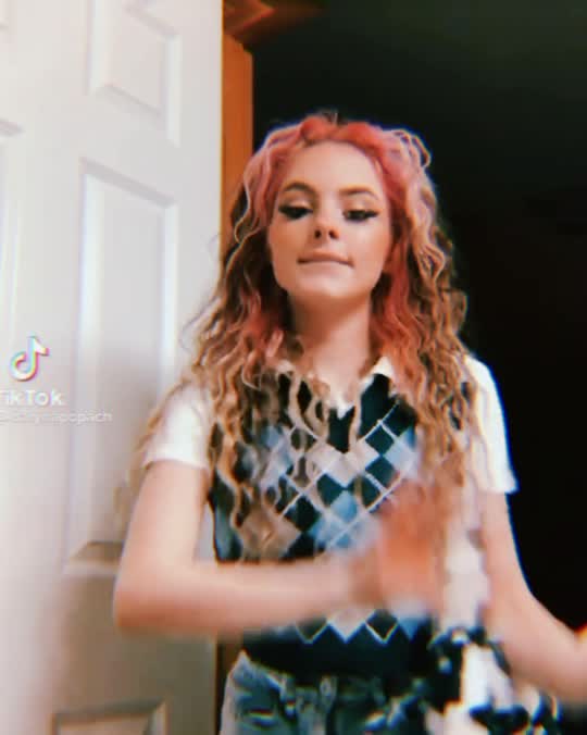 @&bull;skye&bull;
