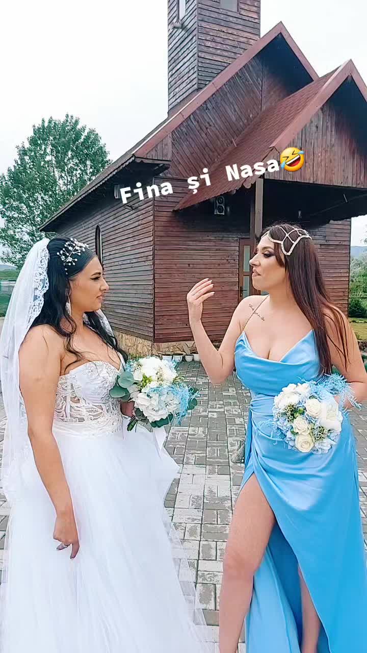 @Isabella D