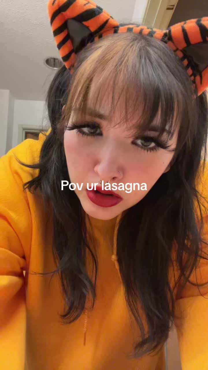 @mikayla