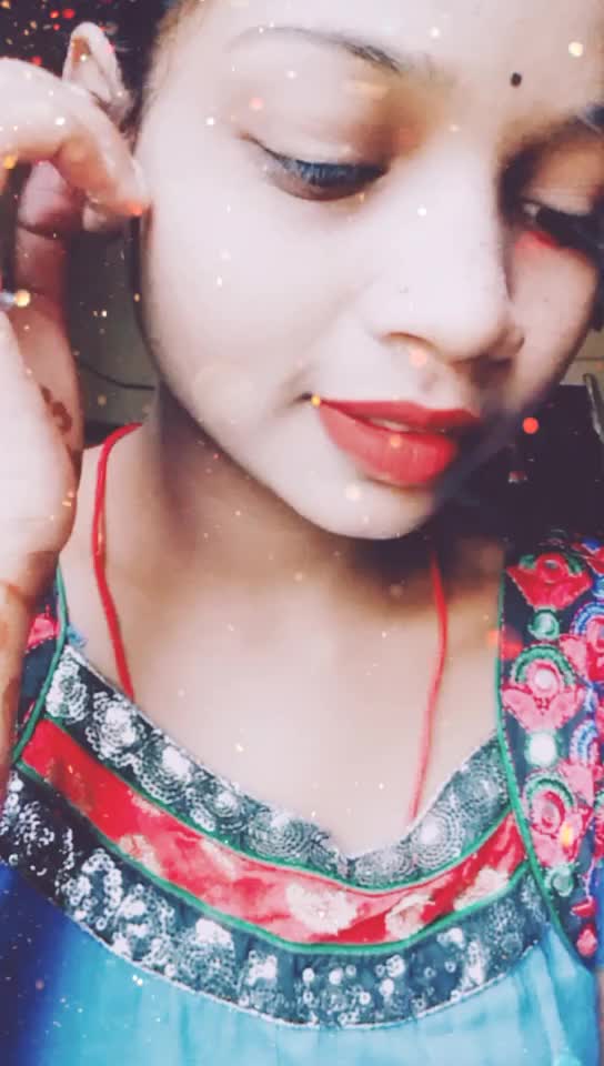 @Řőwđý Qüēěñ🤙