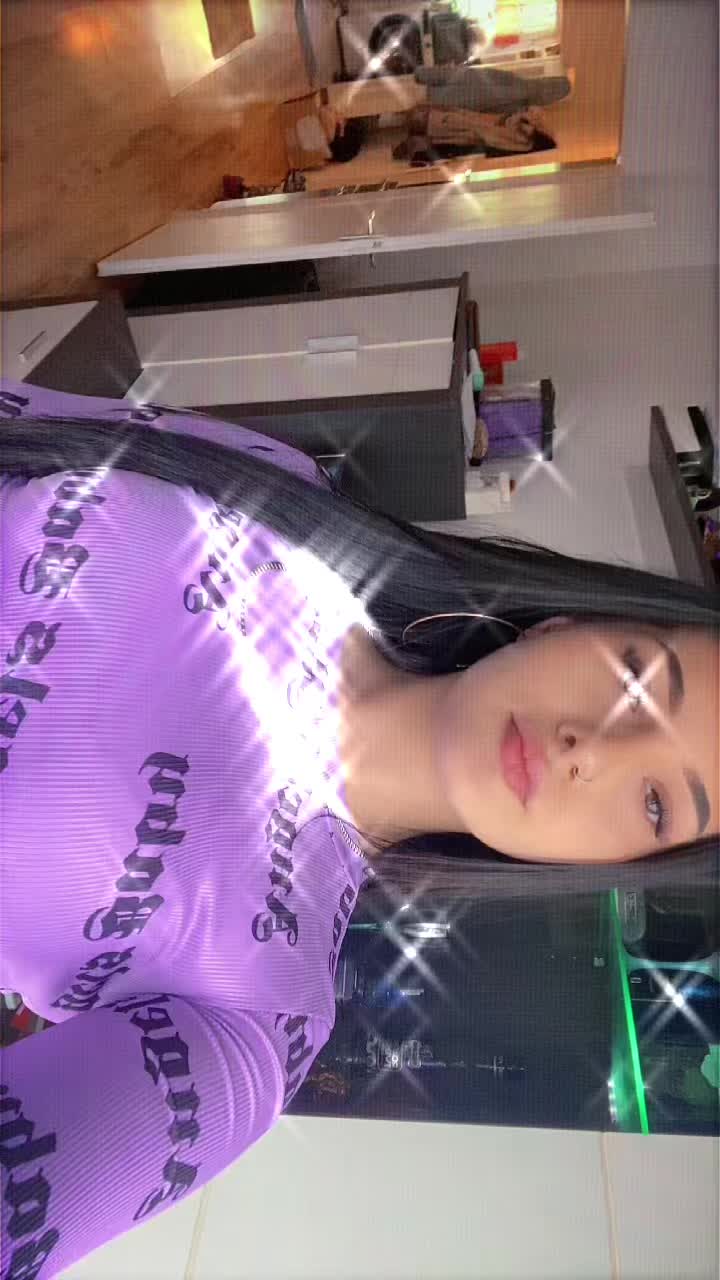 @🖤