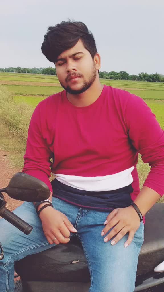 @🌟♥️_.BADRI._🎸💚🌠?