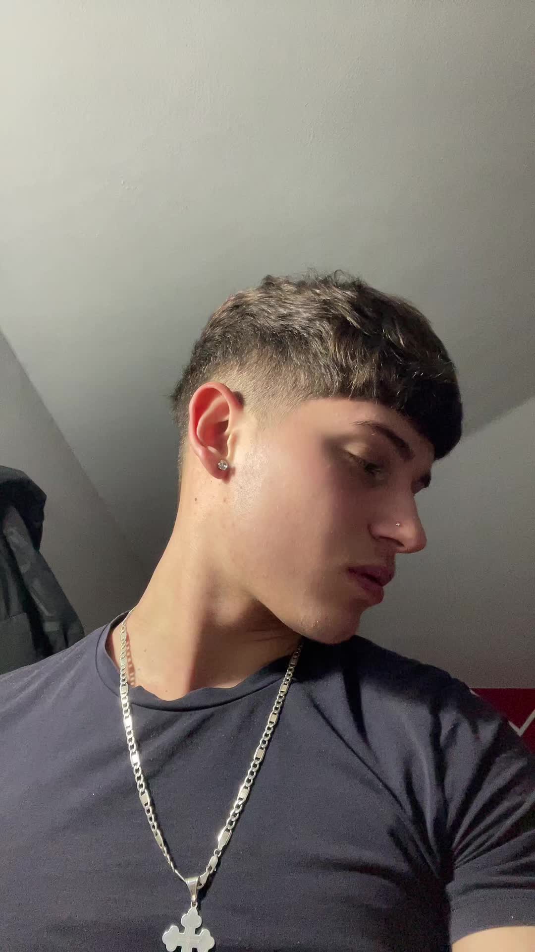 @MARCO👑