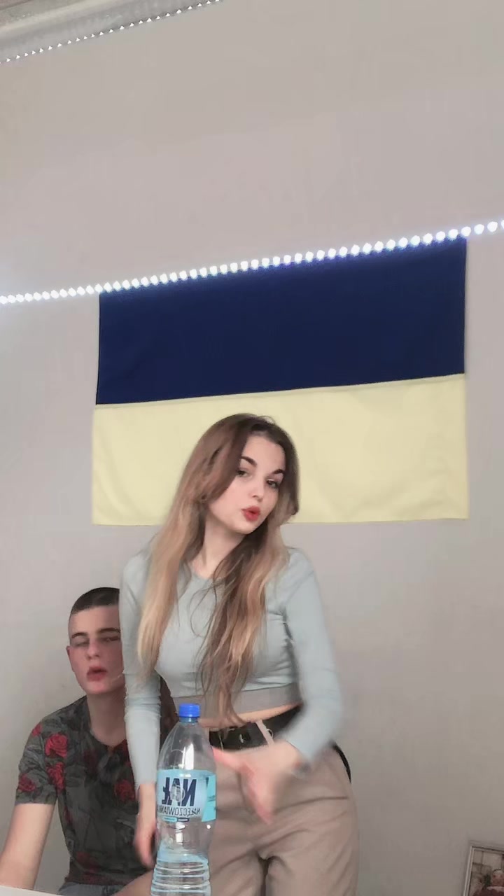 @Llllllllll