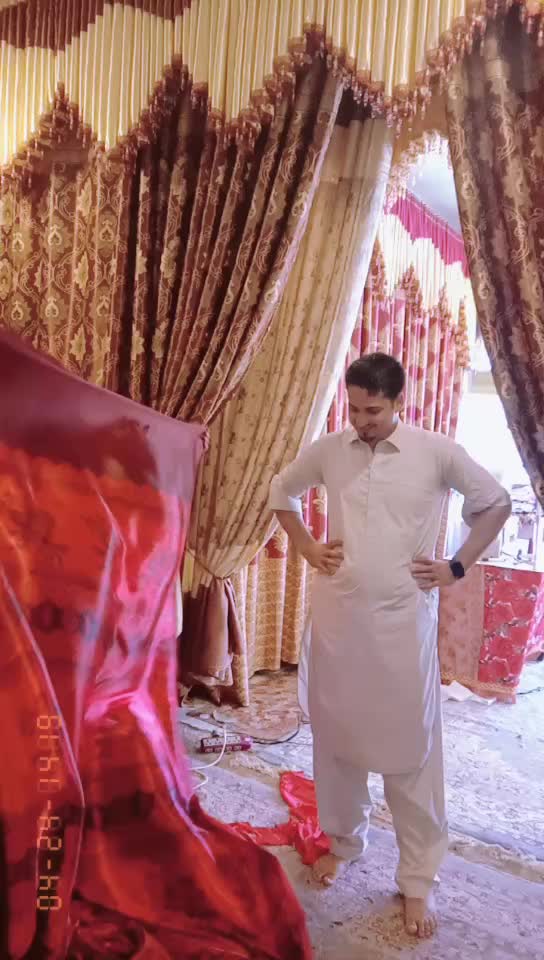 @طفیل۔  حان