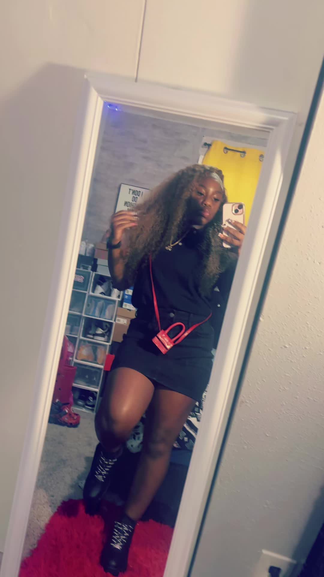 @Xuri🧍🏾♀️