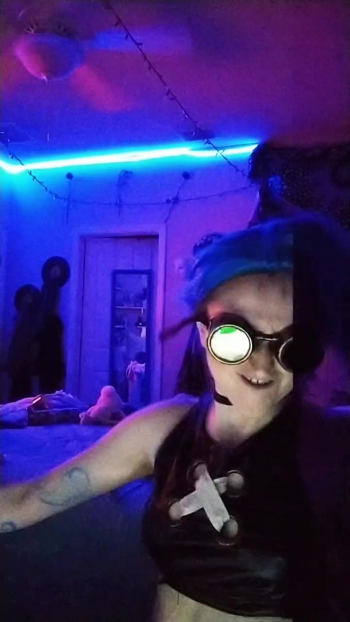 @Lexi