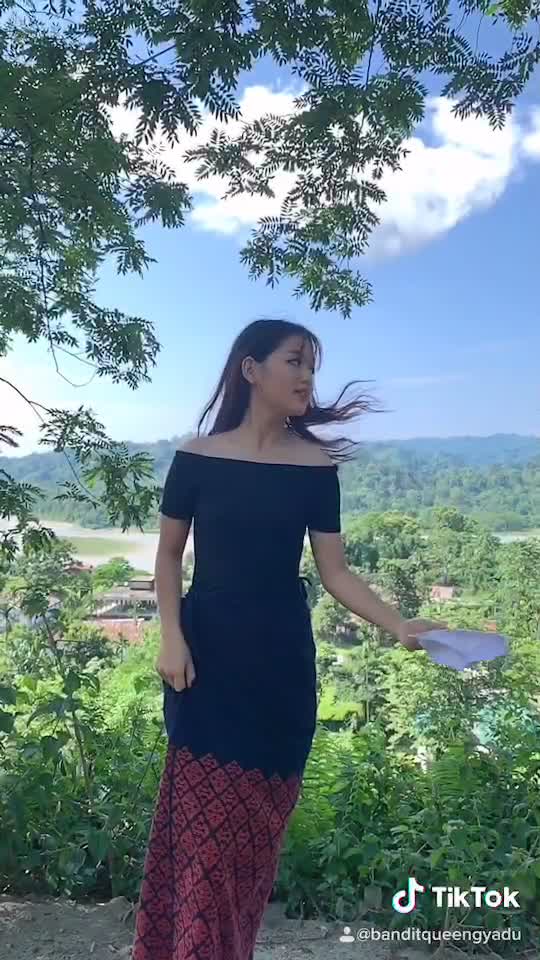 @Hosana gyadu