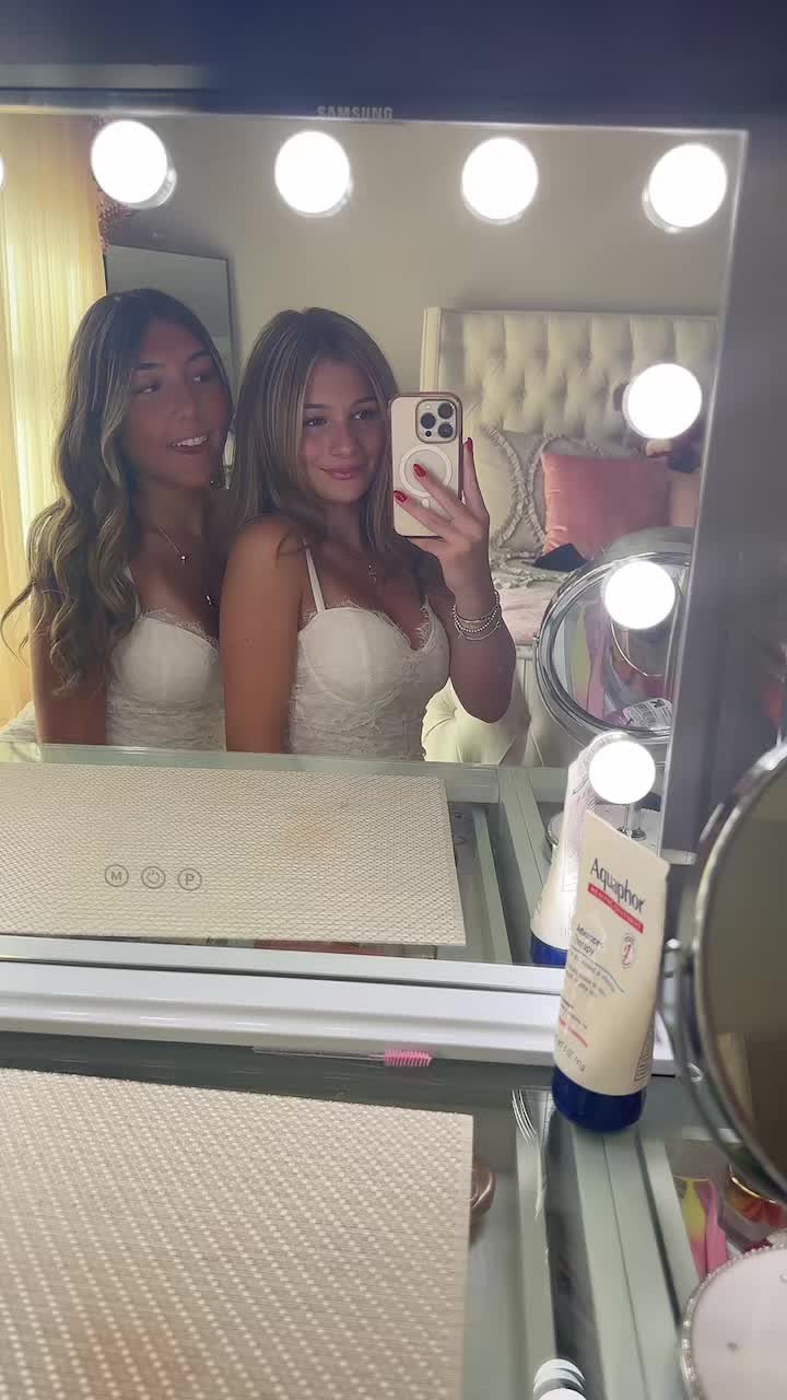 @bella