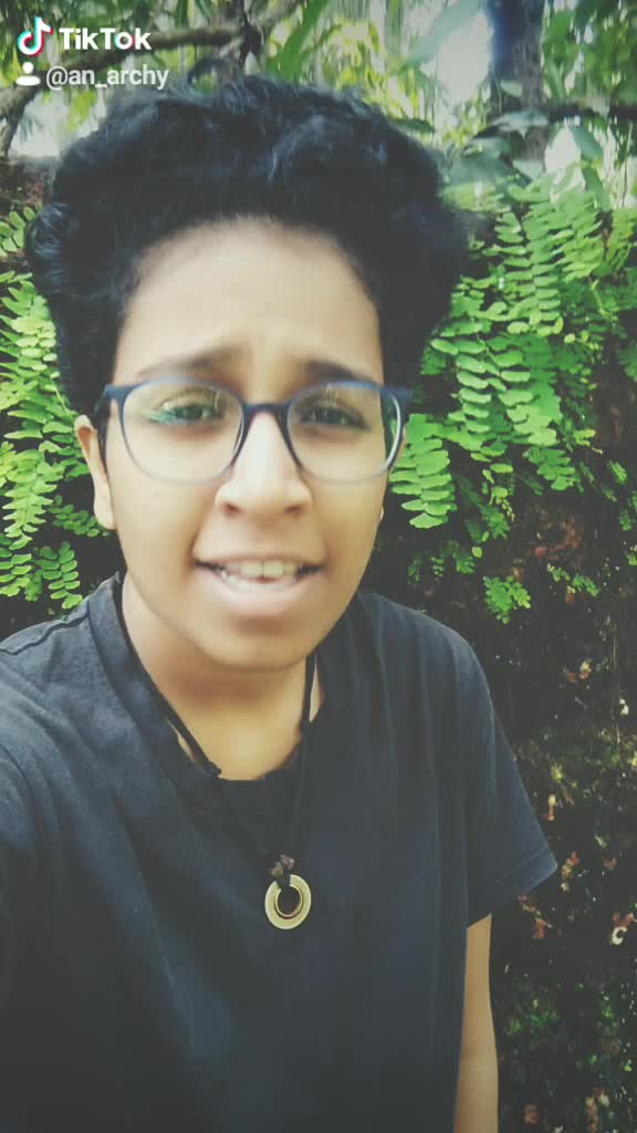 @അനാർക്കി🌸