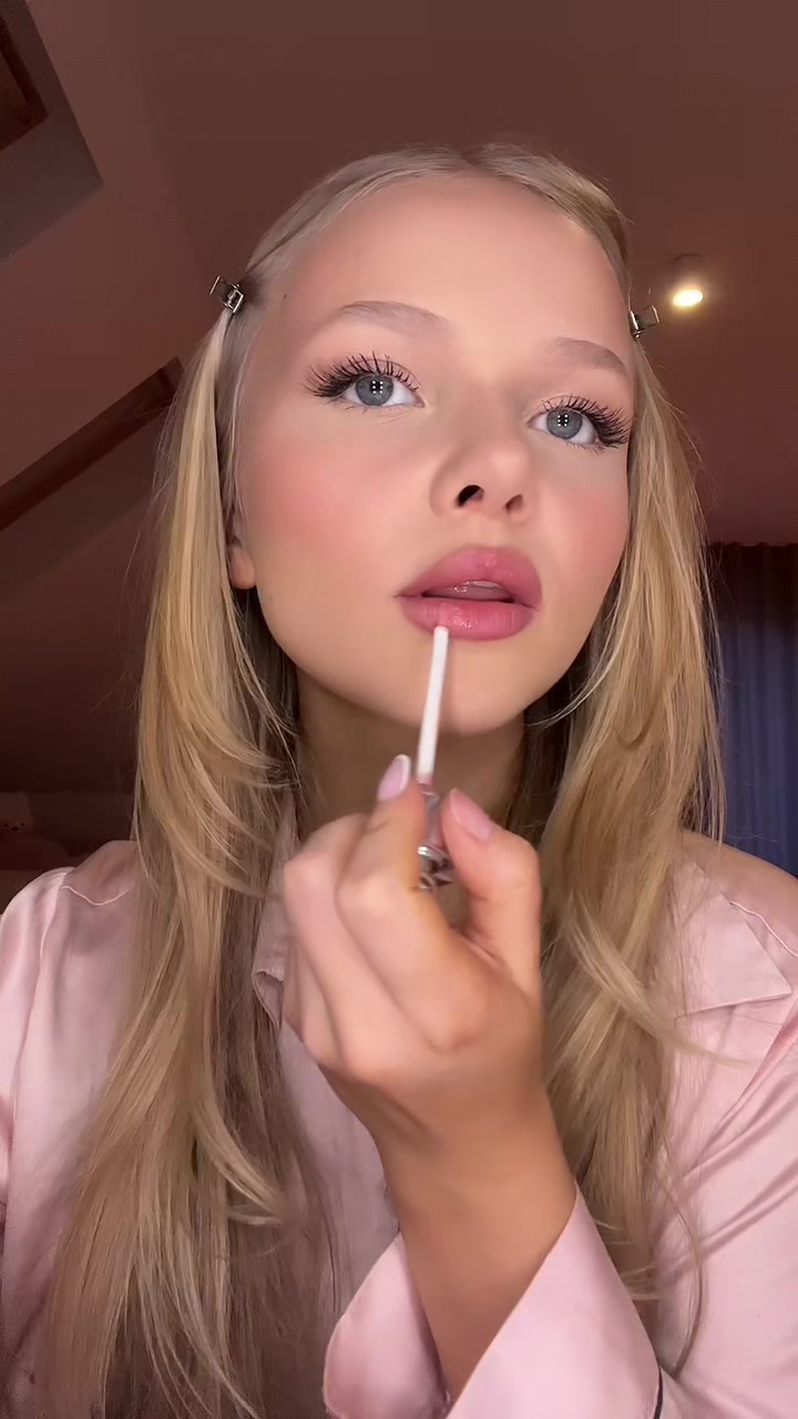 @Karolina ౨ৎ