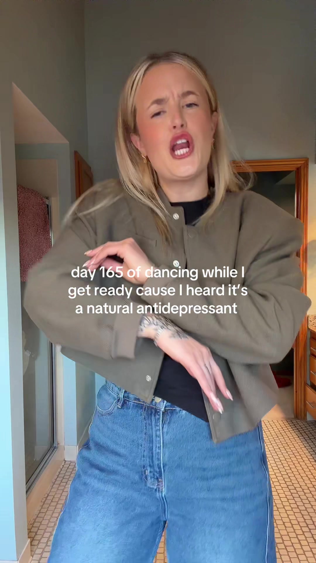@Sam [ the Bathroom Dancer ]
