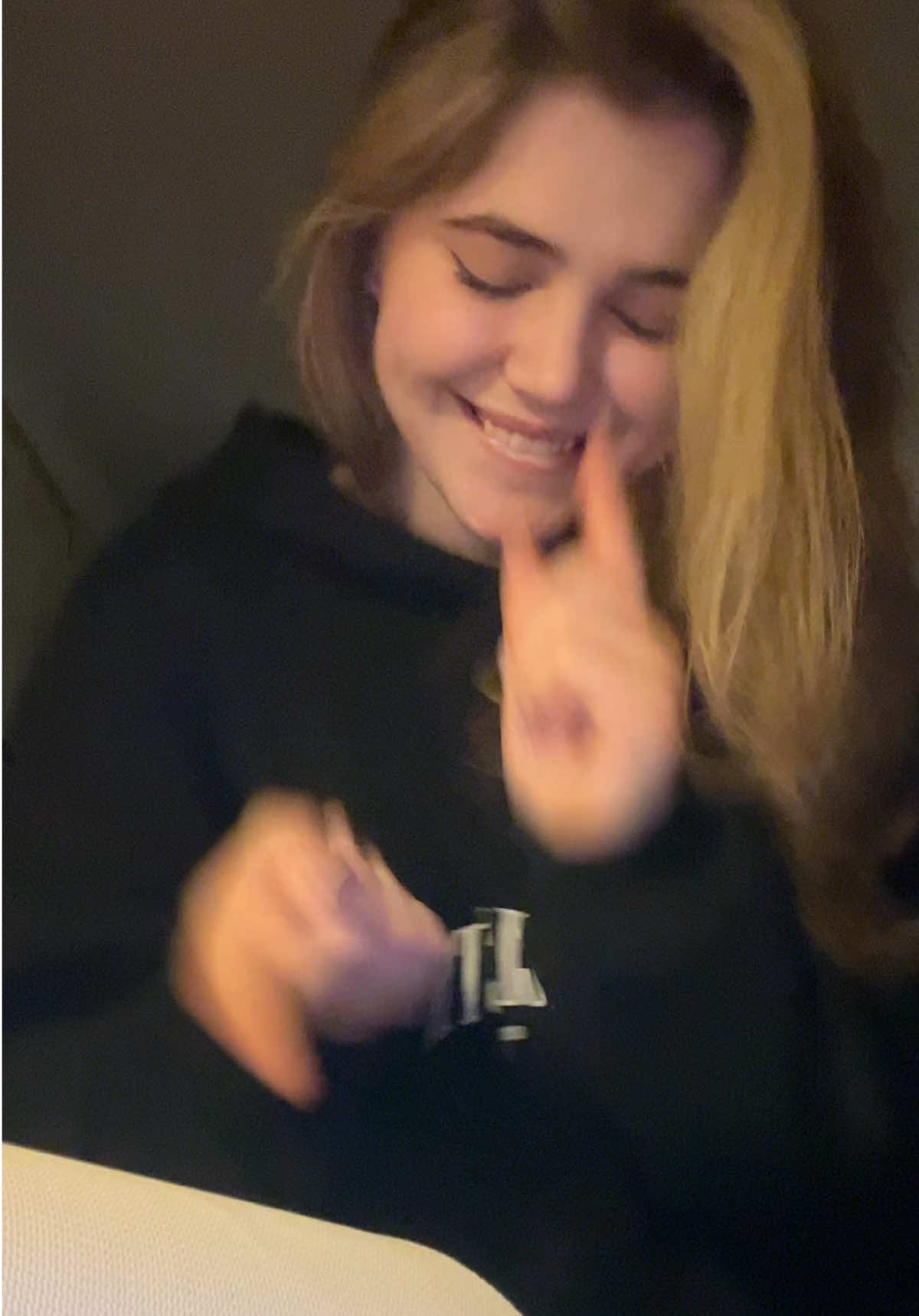@Ќ
