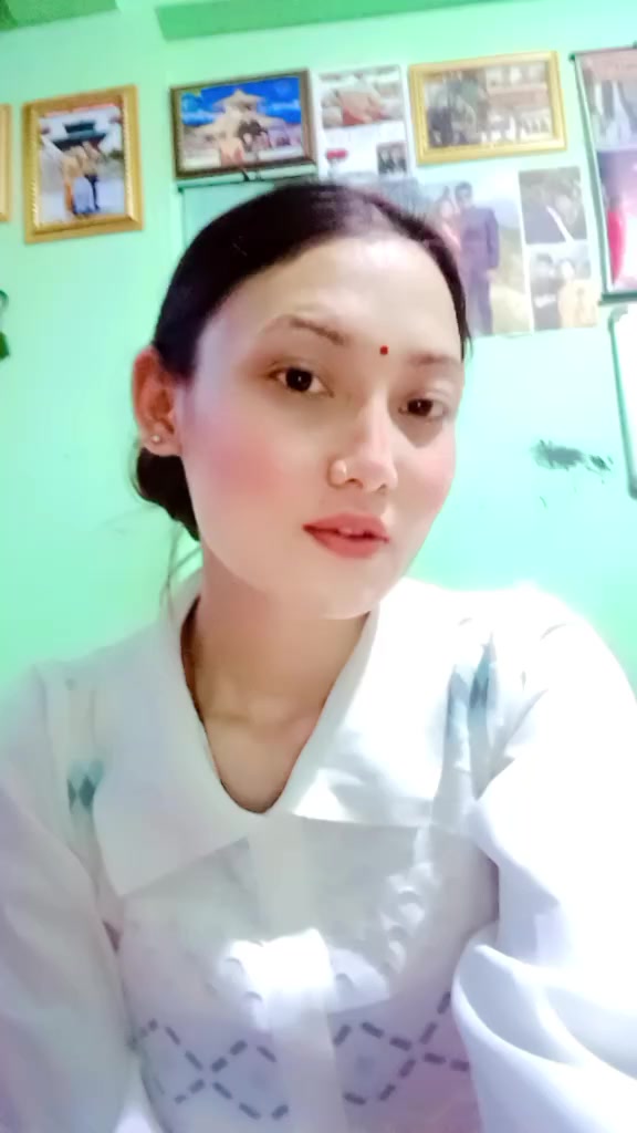 @Renu🖤🖤